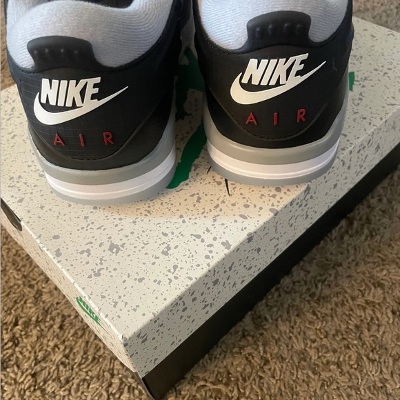 Jordan R RM (10.5M) - Picture 6 of 7